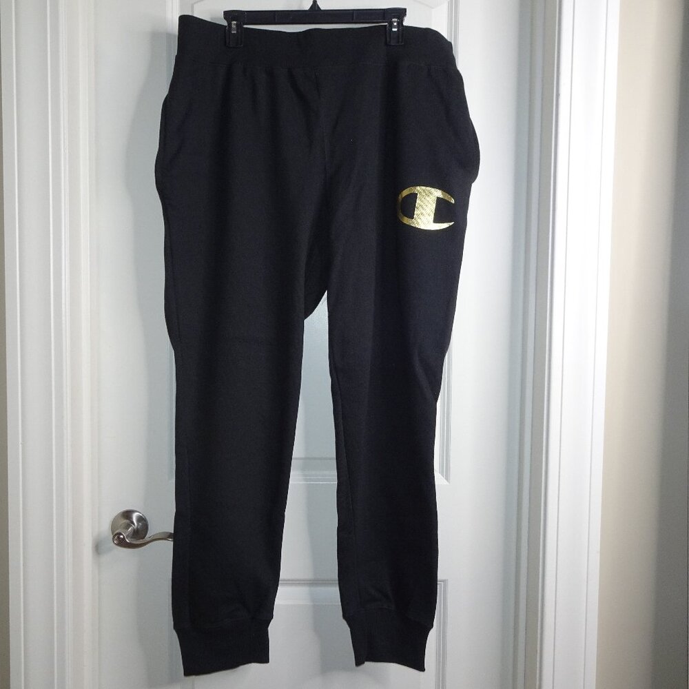 Urban Outfitters x Champion Reverse Weave Sweatpants NWT